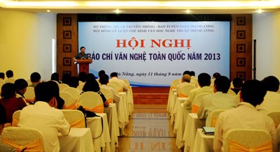 Hội nghị Báo chí văn nghệ toàn quốc năm 2013  - ảnh 1